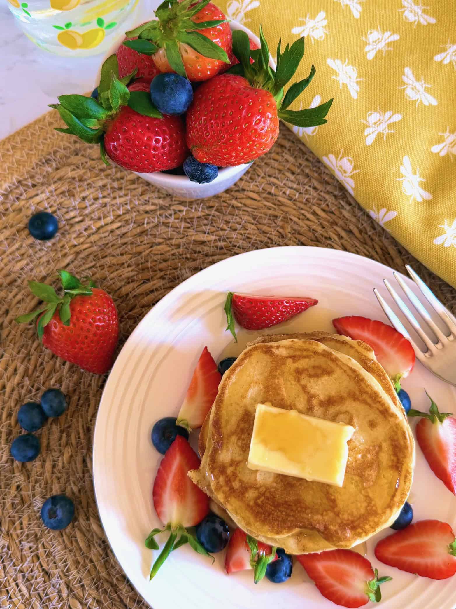 cottage cheese pancakes with fresh berries