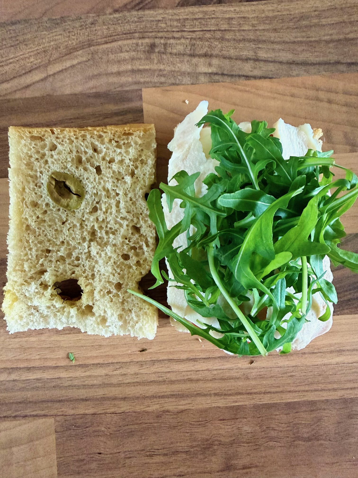 add rocket to bread