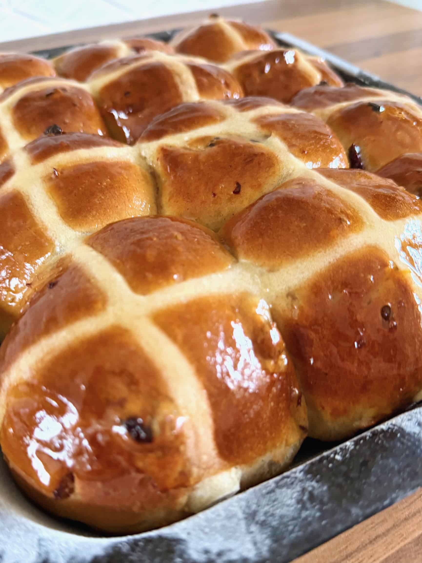 glazed hot cross buns