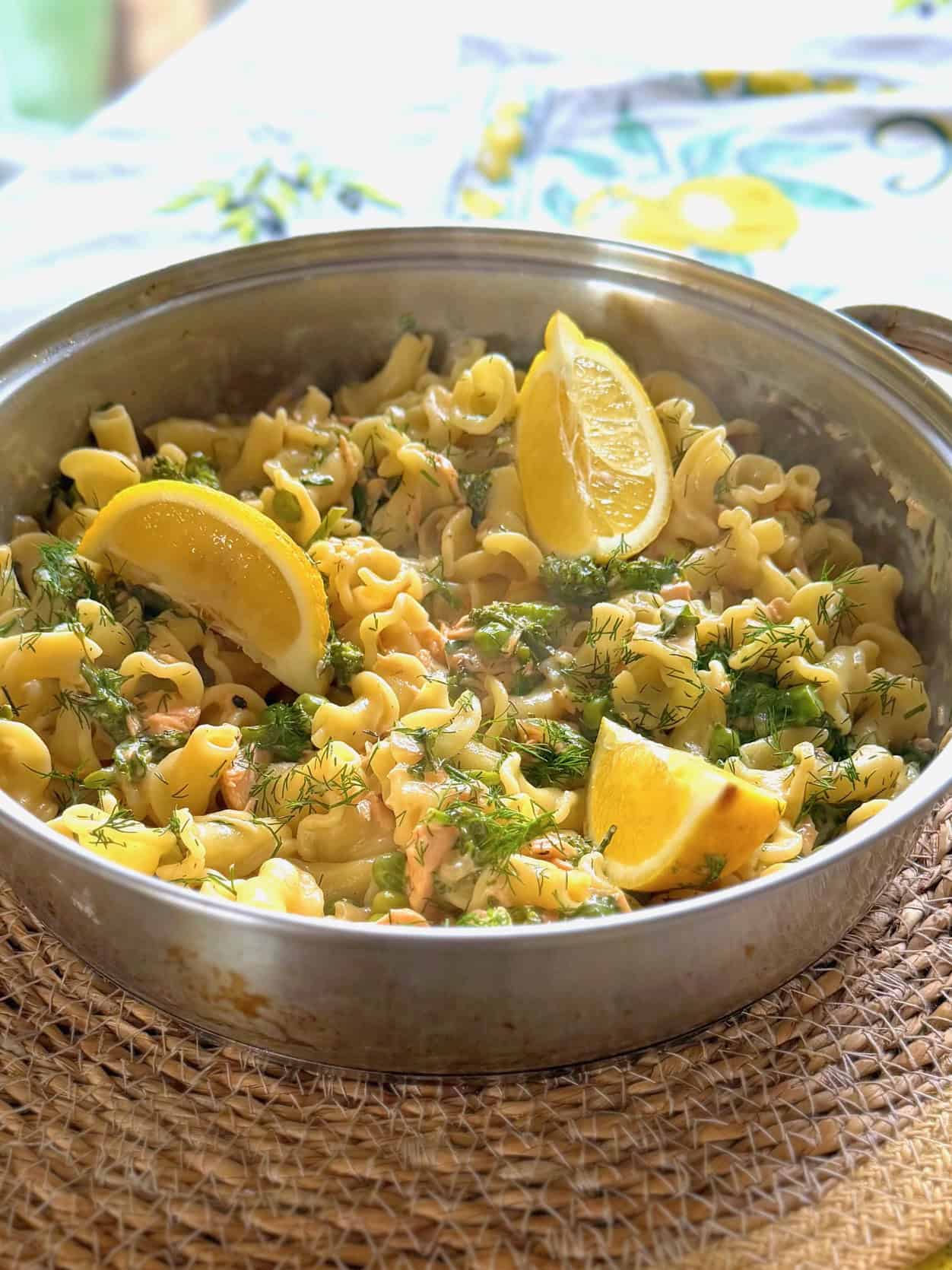 salmon and lemon pasta
