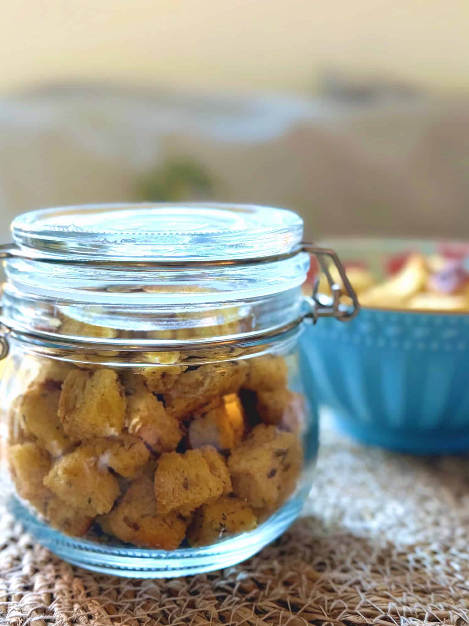 croutons in airtight container