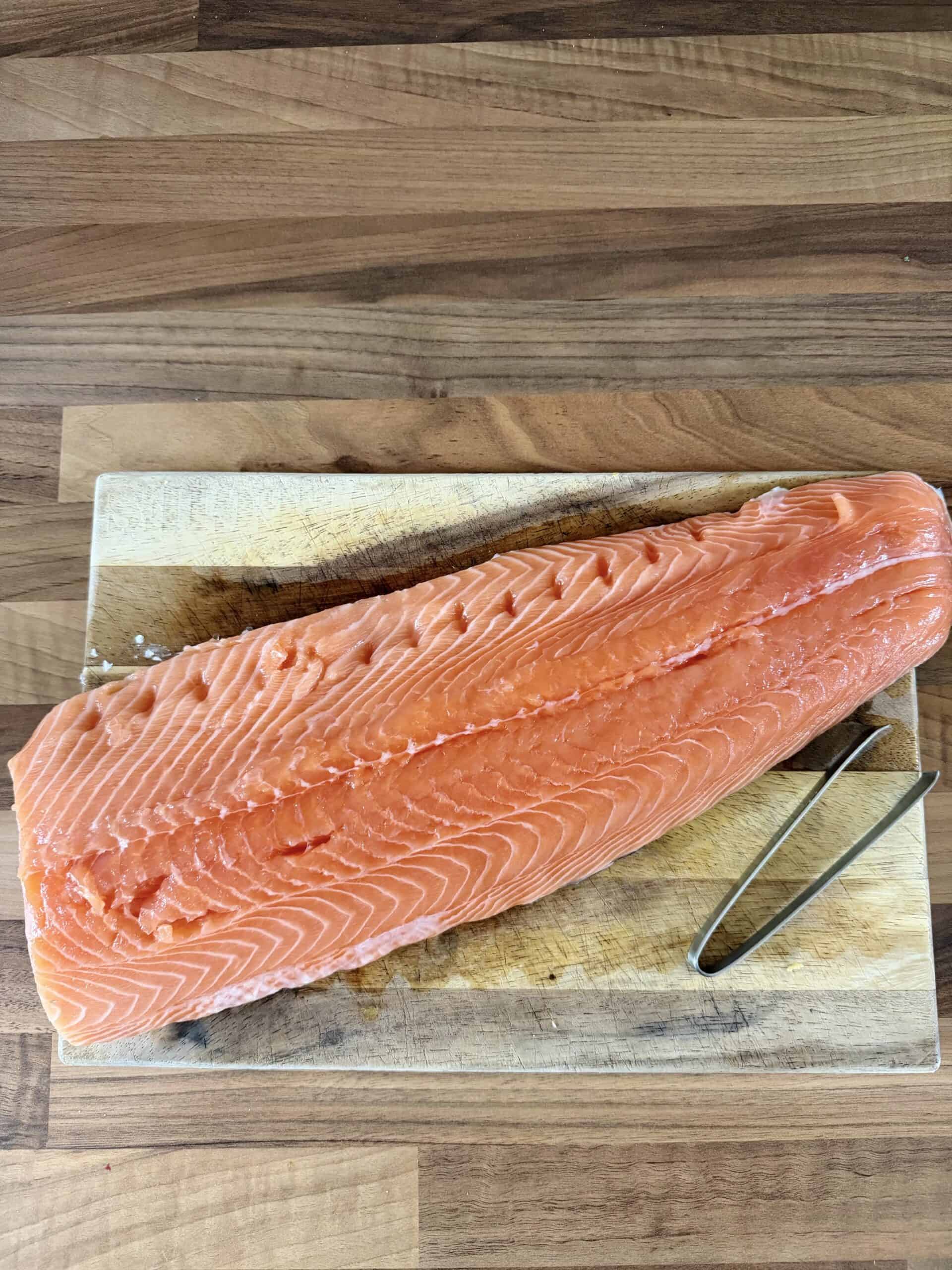 de-bone the salmon