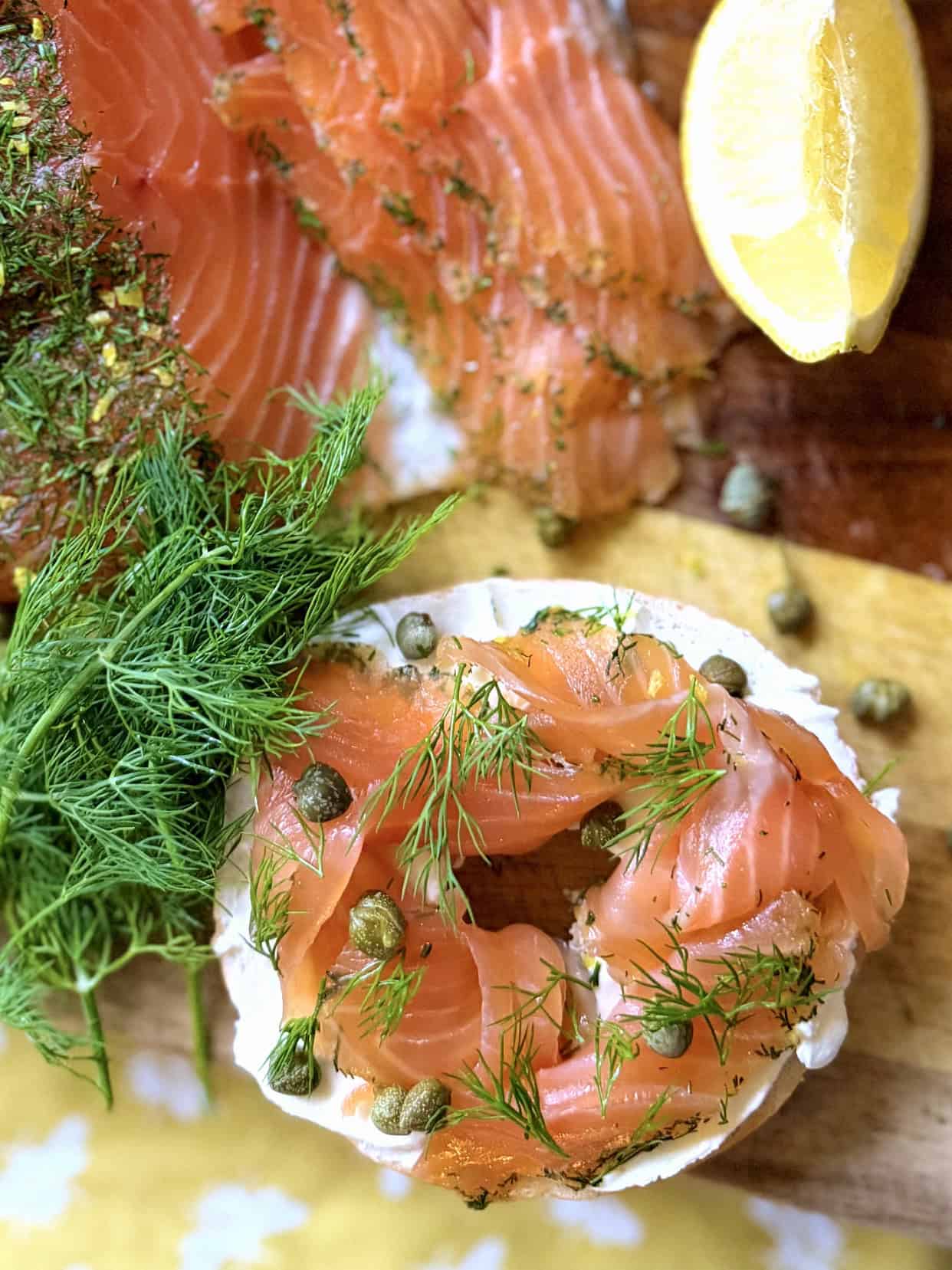 salmon gravlax bagel