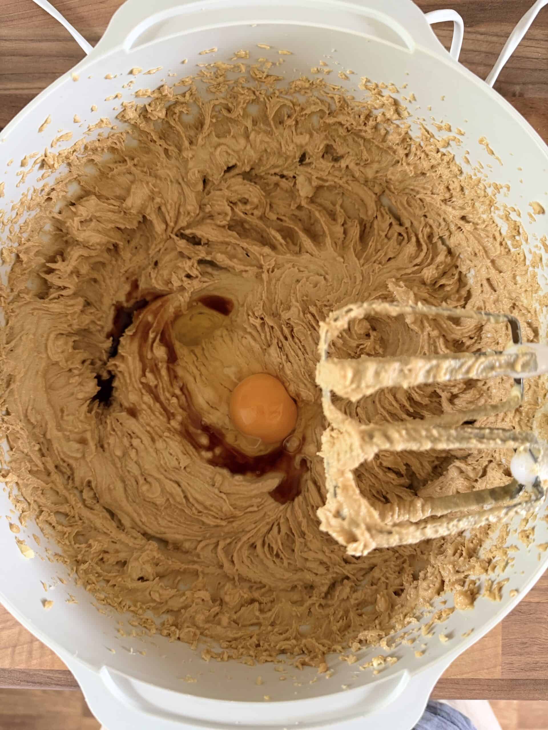 mix in egg to cookie dough