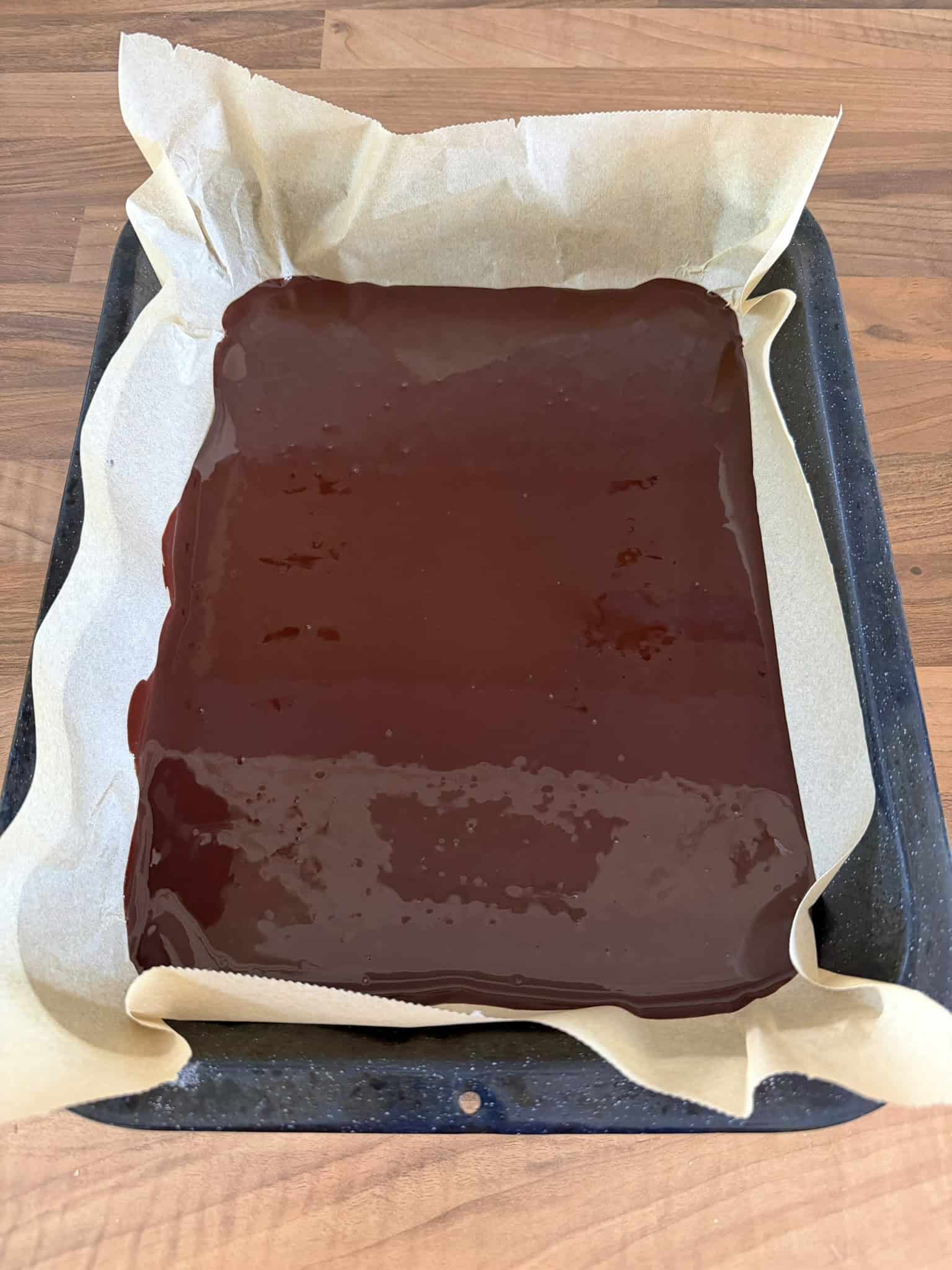 pour chocolate in tray