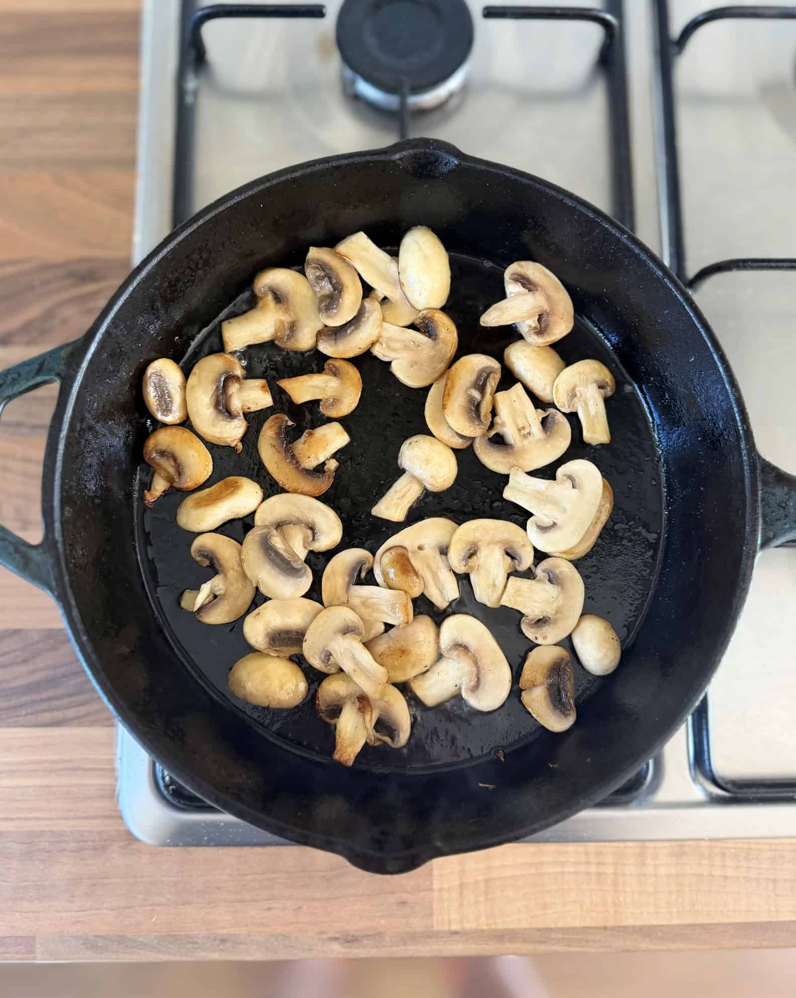 sautee mushrooms