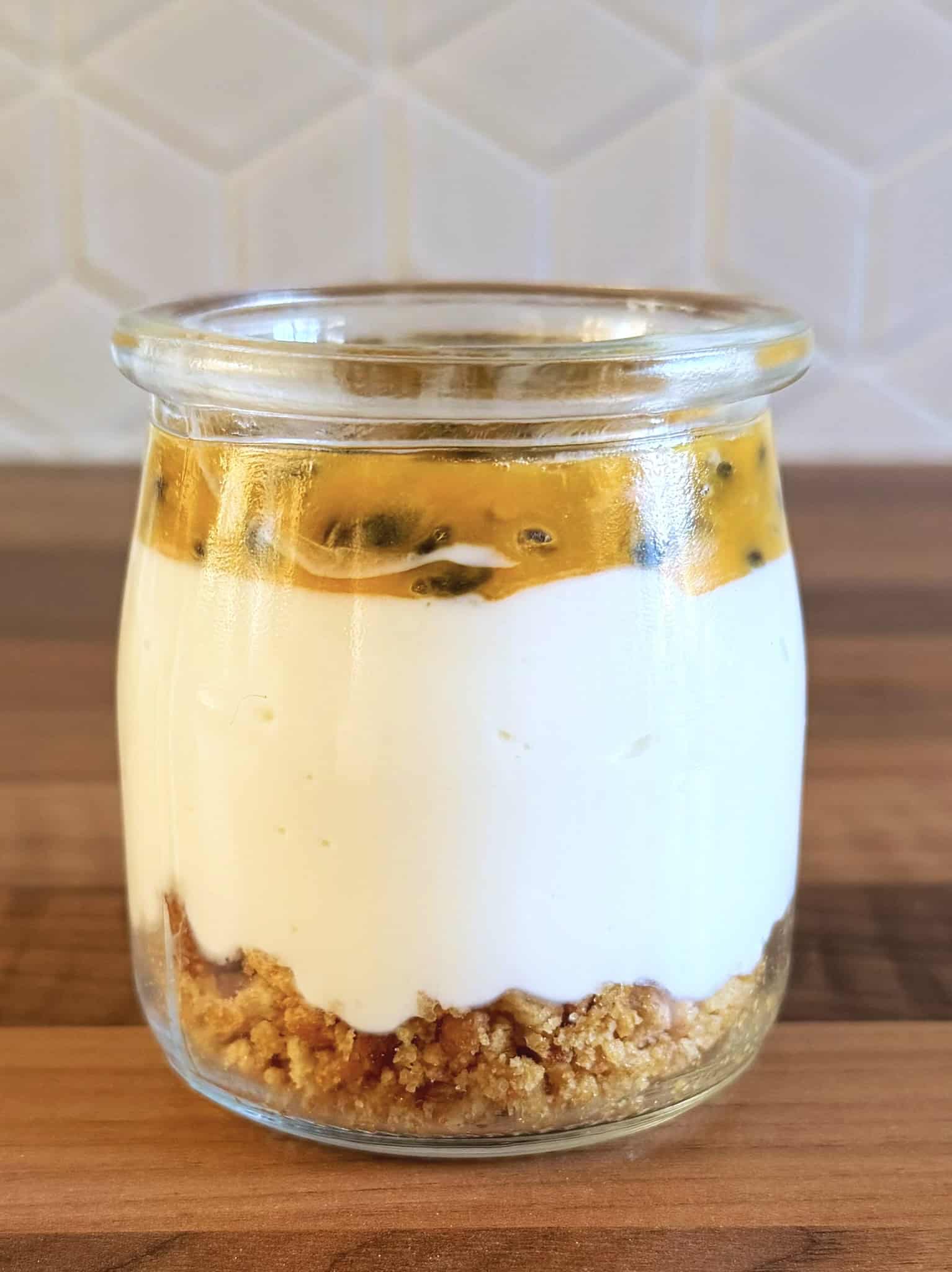 Passionfruit cheesecake
