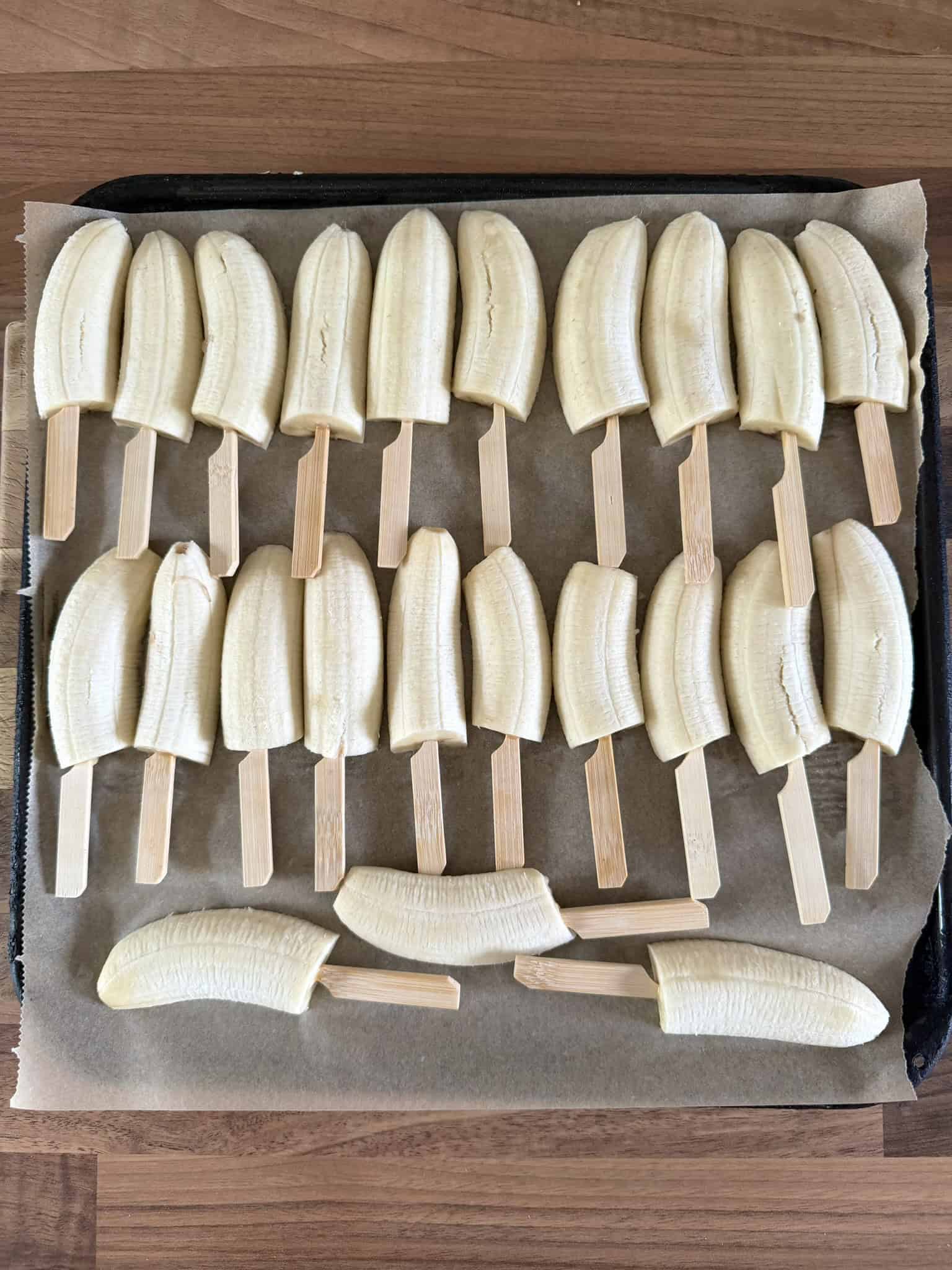Skewered bananas on a tray